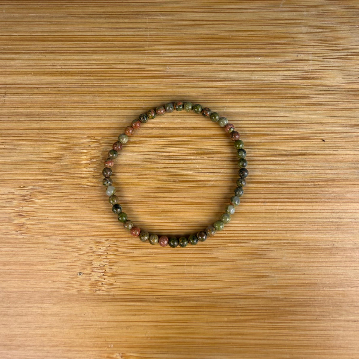 Unakiet Kogelarmband