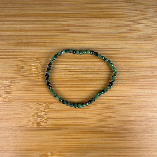 Robijn in Zoisiet Facet Armband