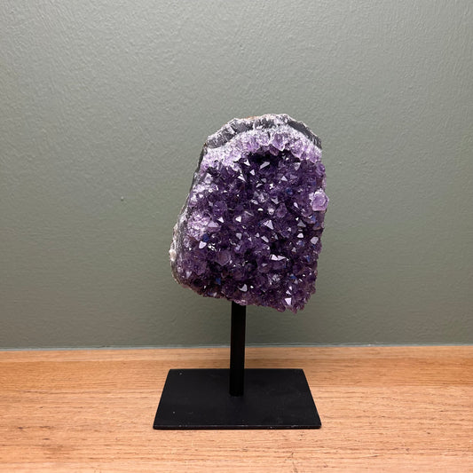 Amethist op Standaard 02