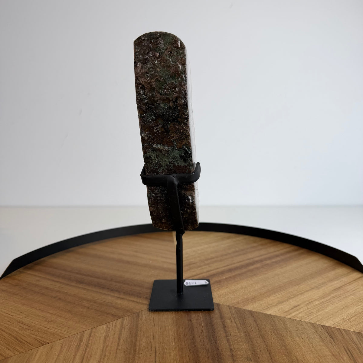Amethist op Standaard 01