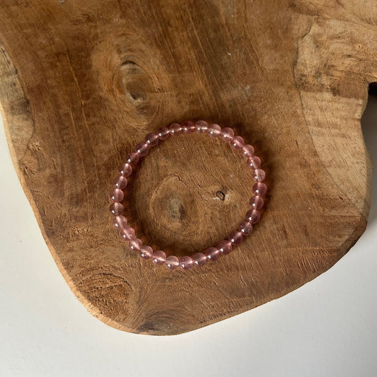 Aardbeienkwarts Kogelarmband